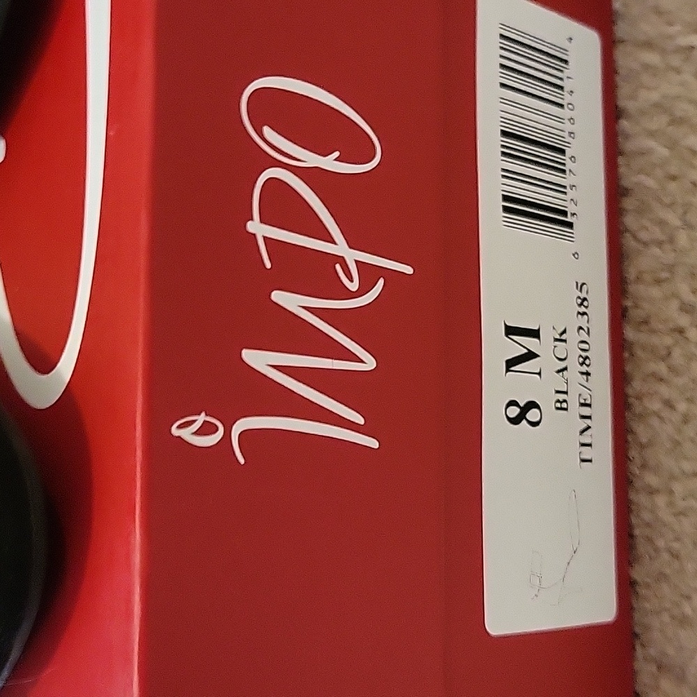 Shoes - Picture 3 of 4